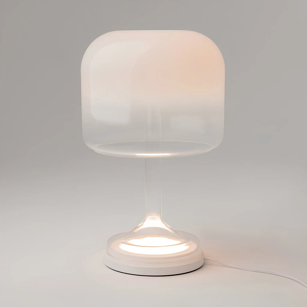 Maytoni Spirito Bordslampa Ø26 cm, Vit