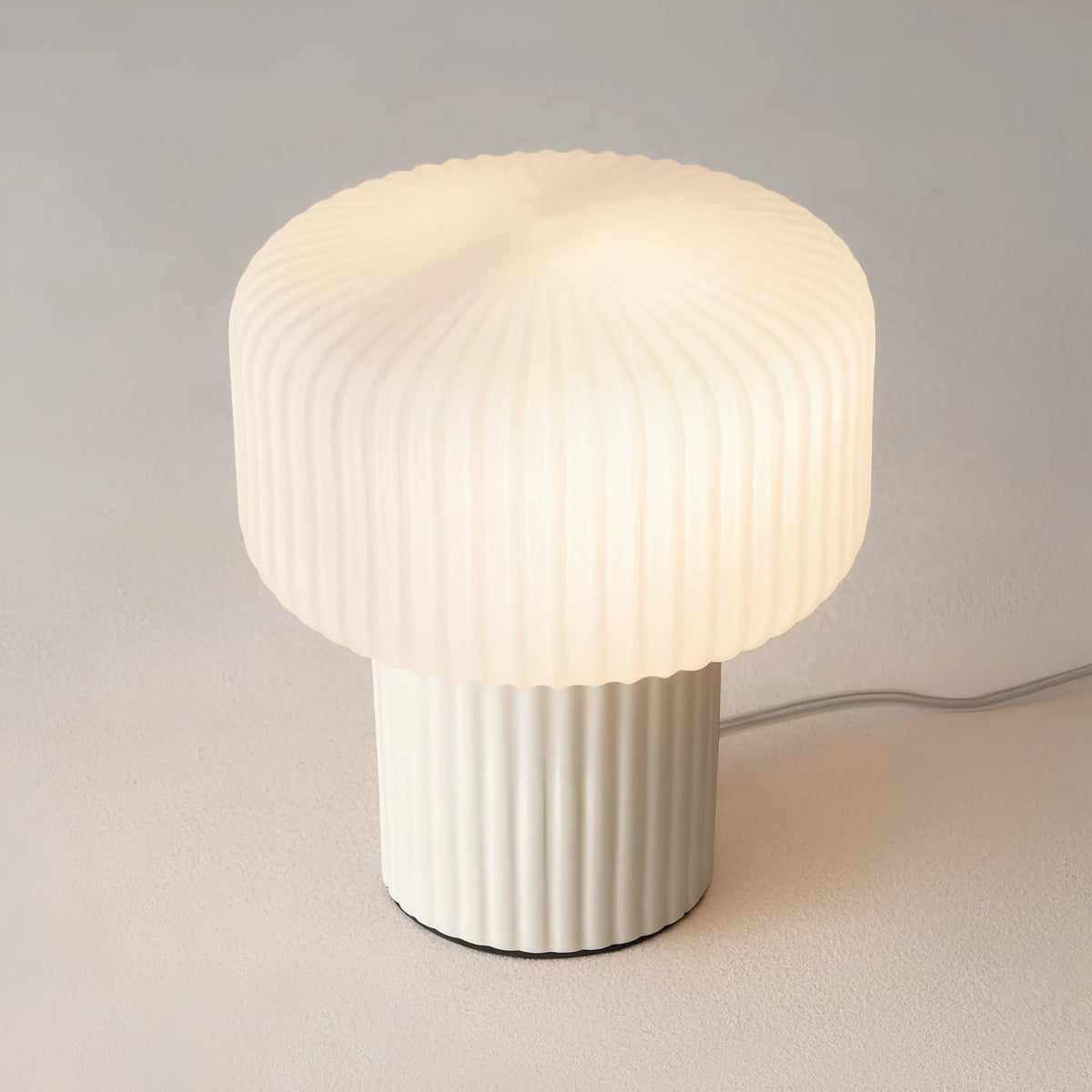 Maytoni Omaggio Bordslampa, Beige
