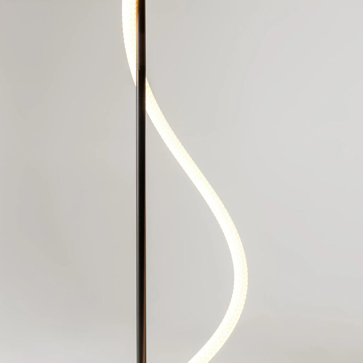 Maytoni Tau Golvlampa, Svart