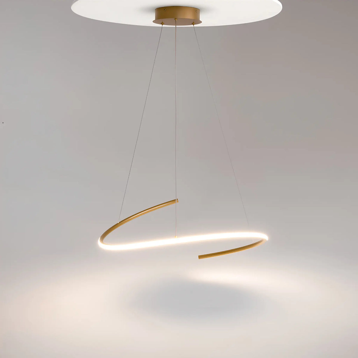 Maytoni Curve Pendellampa Ø60 cm, Mässing