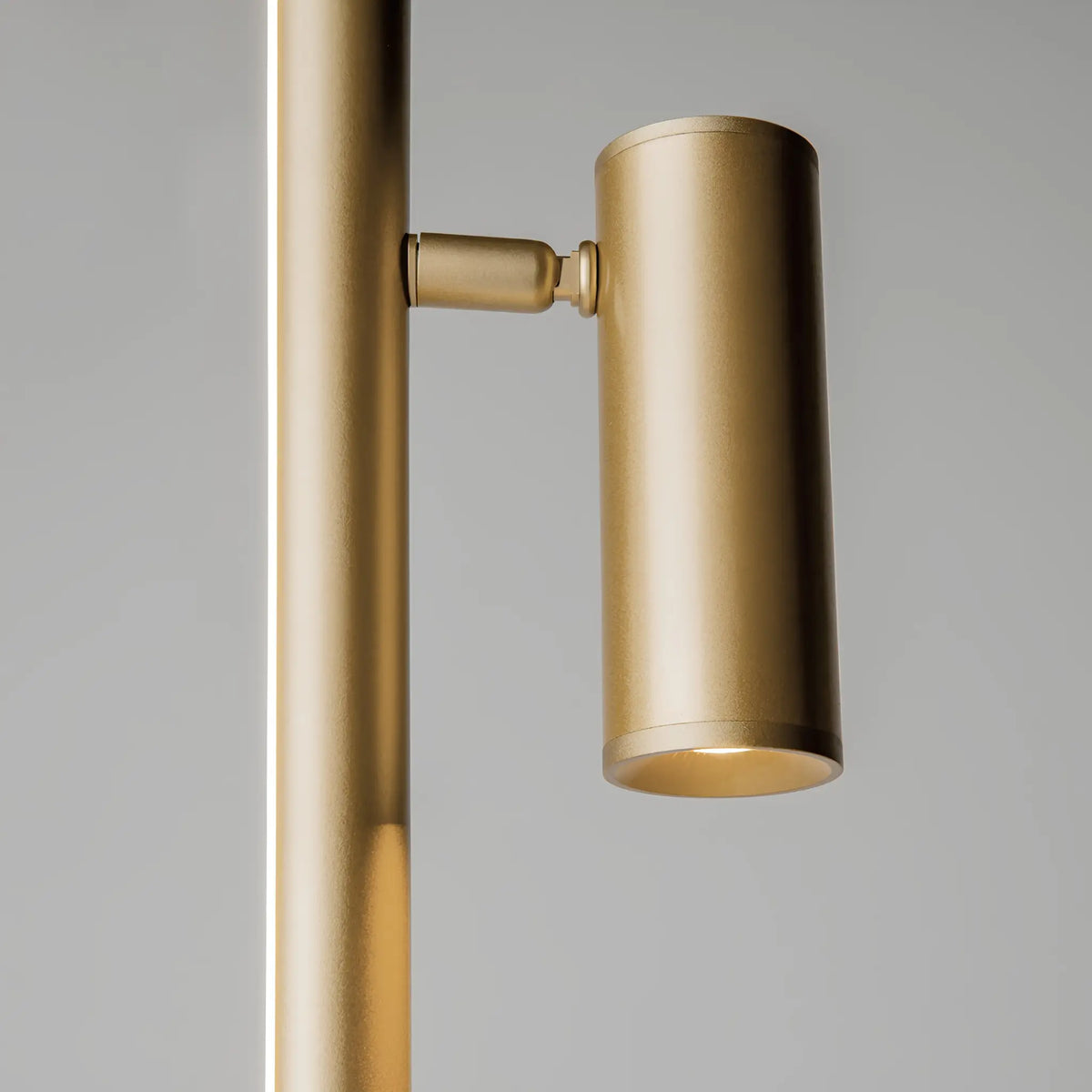 Maytoni Thin Golvlampa, Mässing