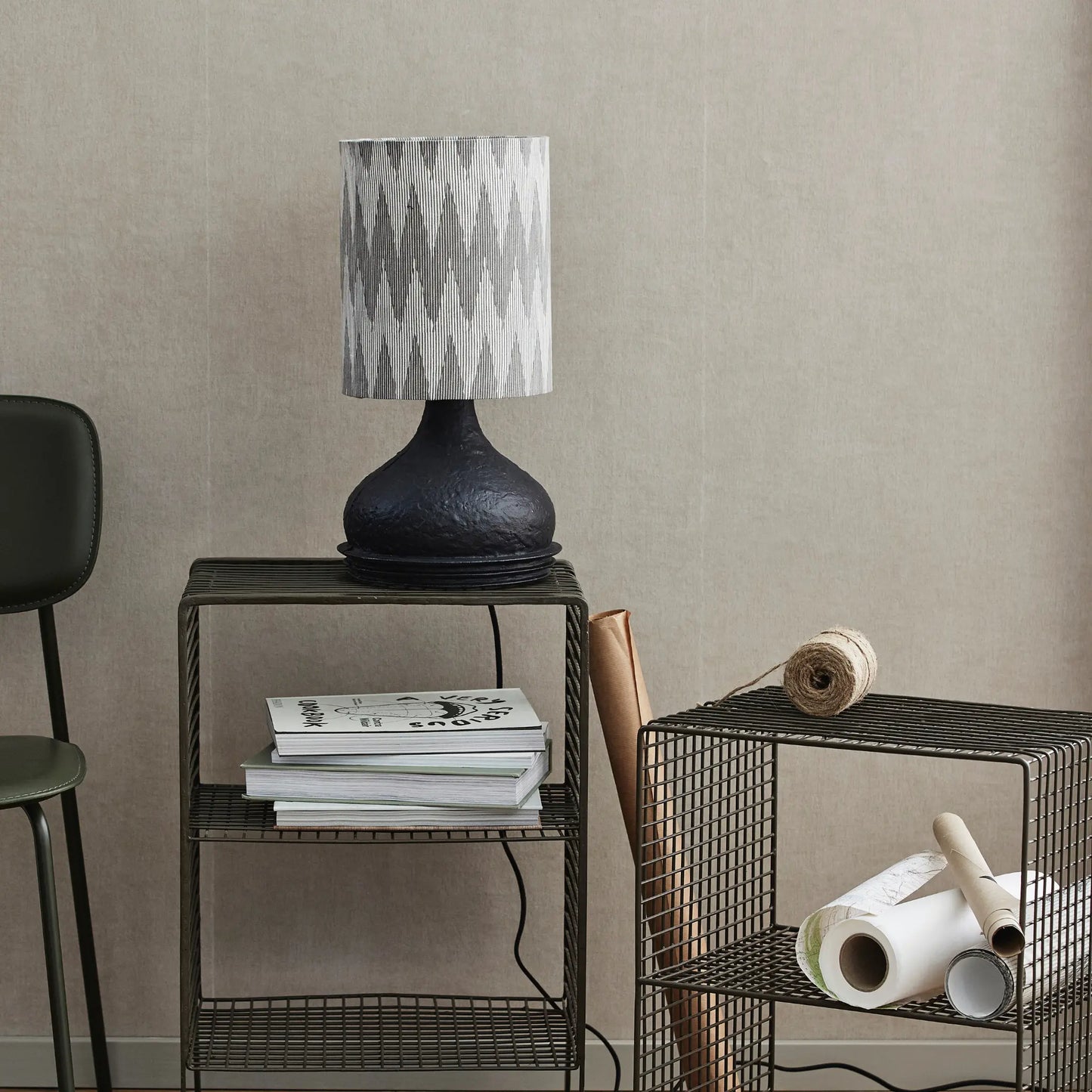 Nordal Basti Bordslampa, Natur