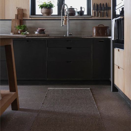 Pappelina Nils Matta 70x180 cm, Dark Brown