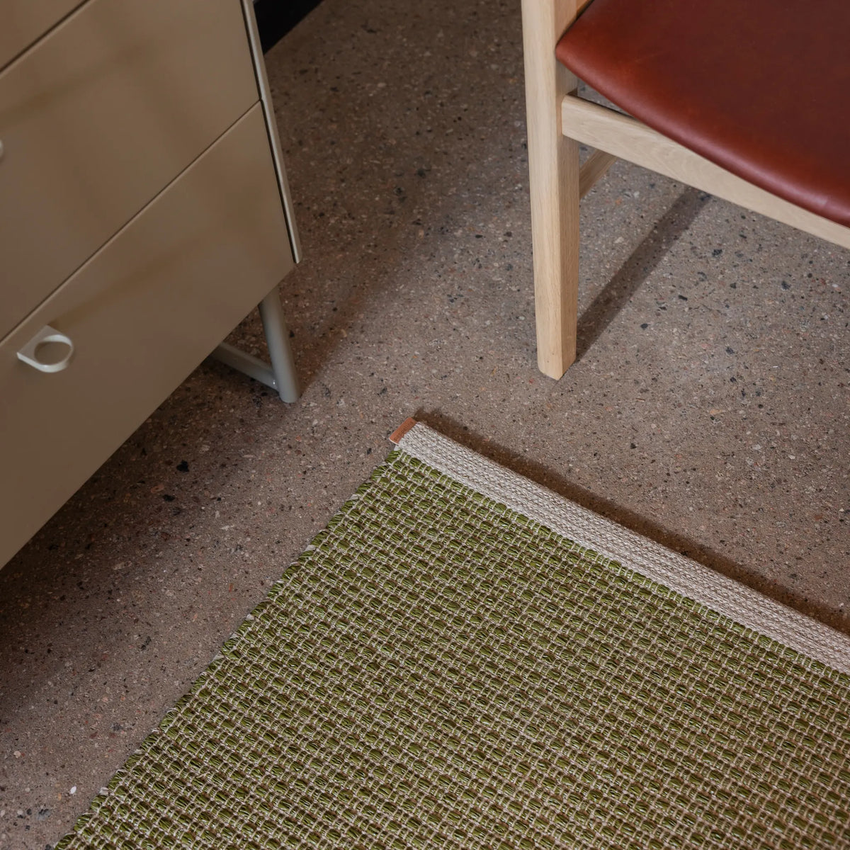 Pappelina Nils Matta 70x120 cm, Dark Olive