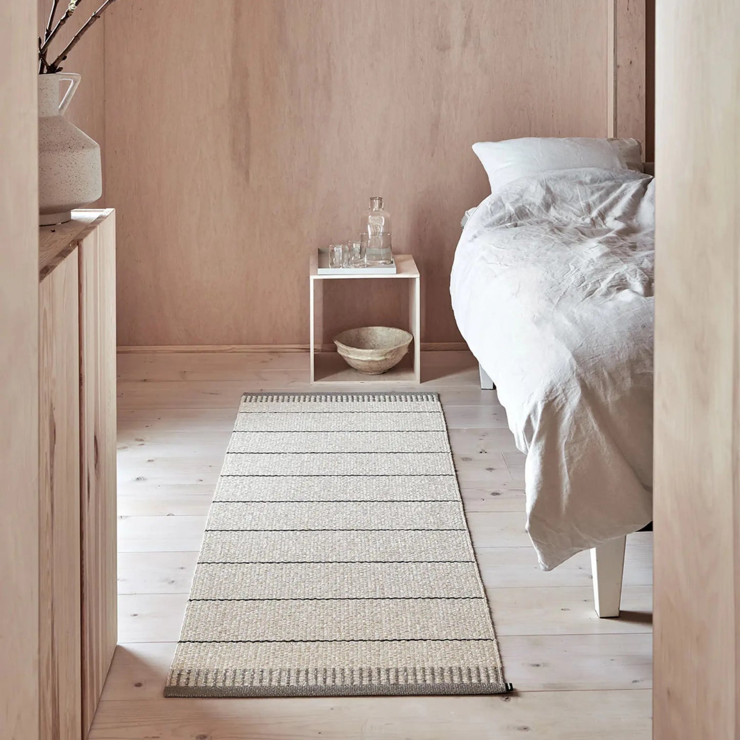 Pappelina Belle Matta 85x200 cm, Warm Grey