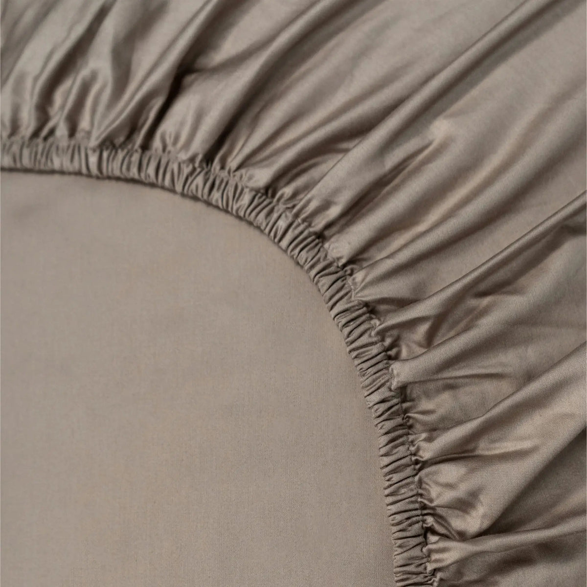 Read The Label Dra-på lakan 180x200, Taupe