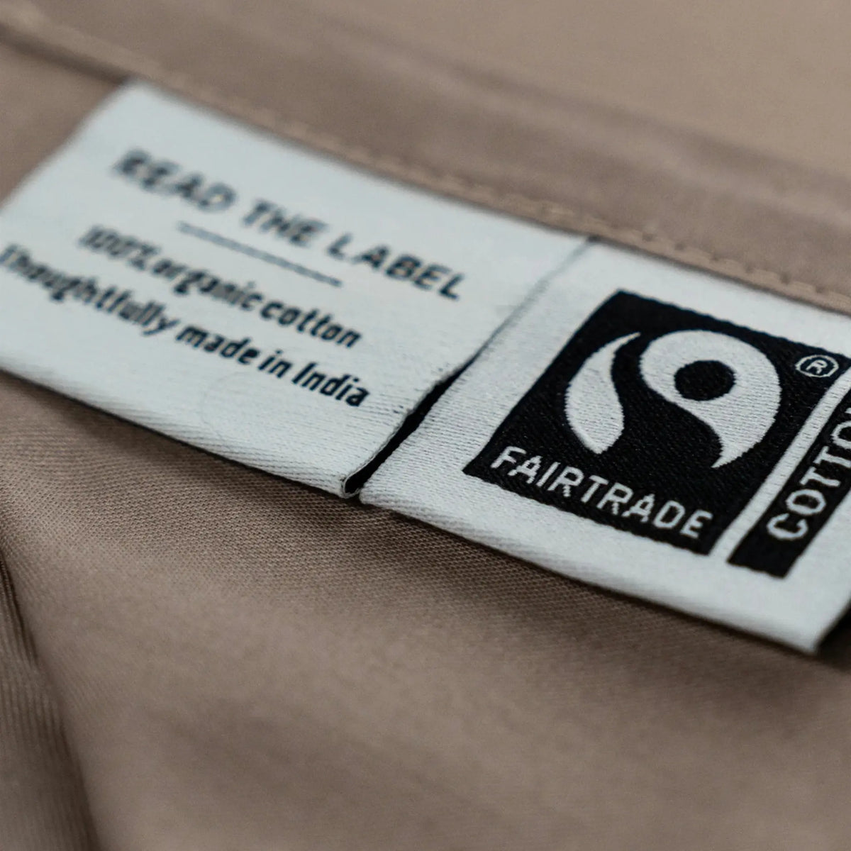 Read The Label Satin påslakan dubbel 220x220 cm, Taupe