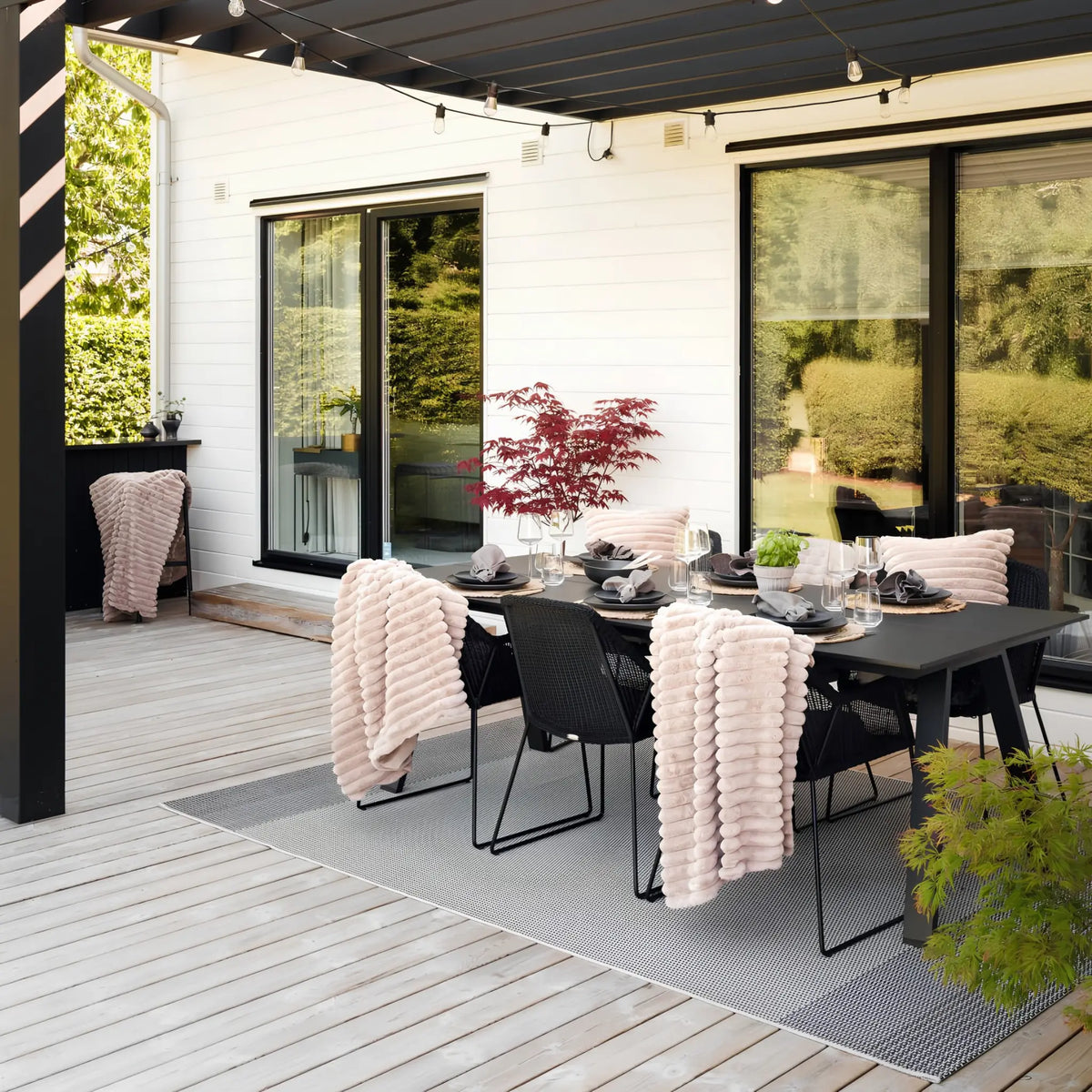 Skinnwille Stripy Pläd 120x180 cm, Taupe