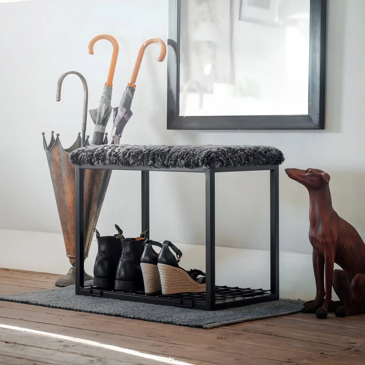 Skinnwille Palle Bänk M Curly 60x35x50 cm, Grey/Black