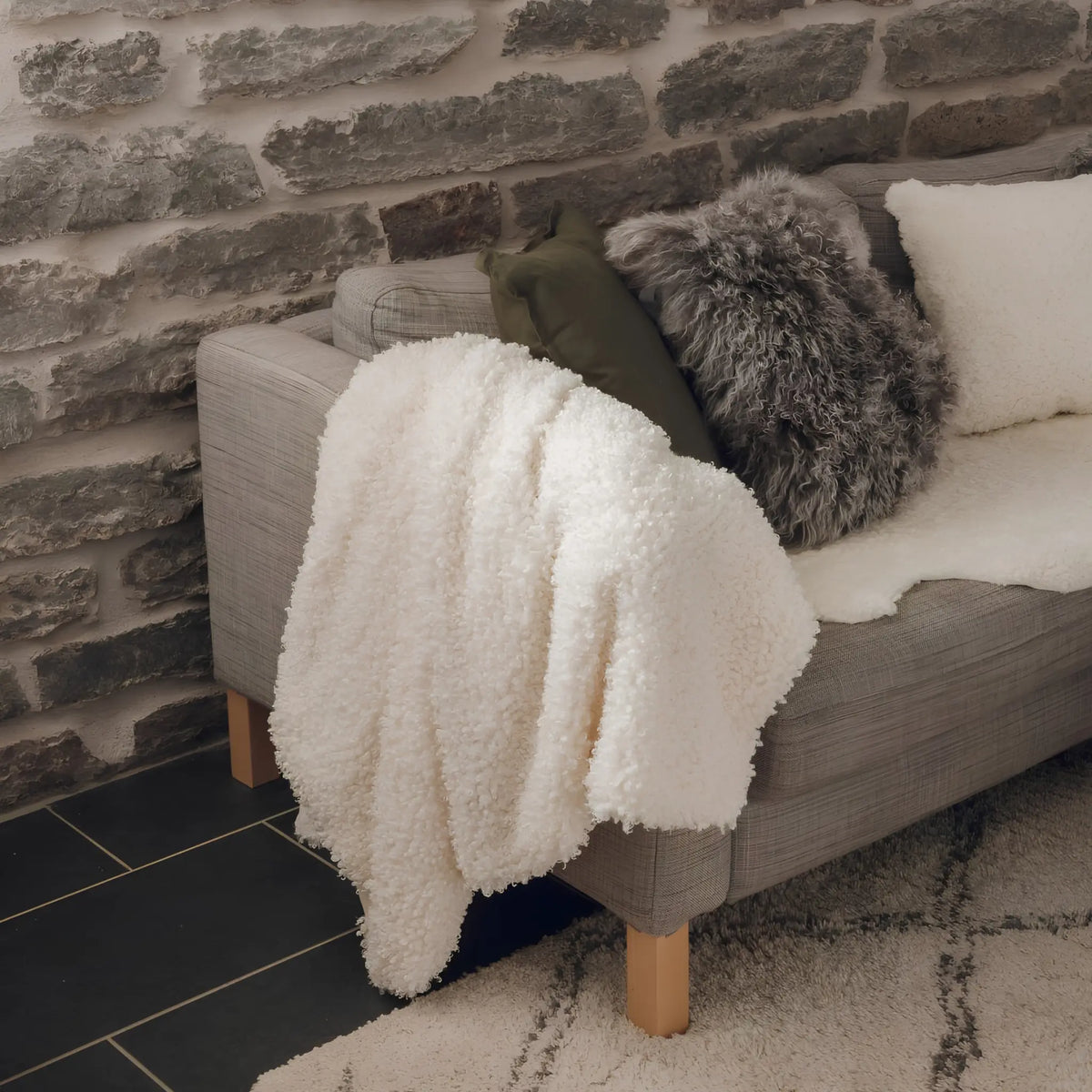 Skinnwille Shansi Kuddfodral 40x40 cm, Grey Silvertop
