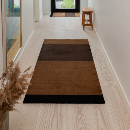Tica Copenhagen Horizontal Matta 200x90 cm, Cognac/mörkbrun/svart