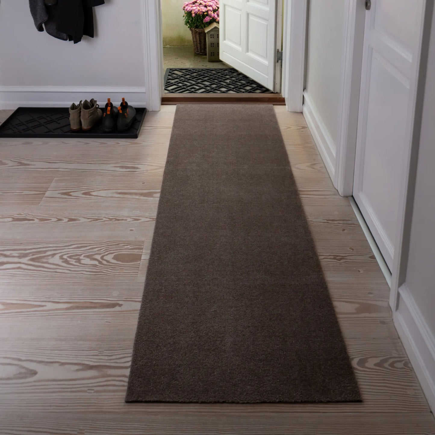 Tica Copenhagen Unicolor Matta 200x67 cm, Mörkbrun