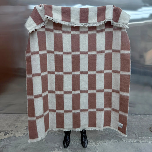 Tinted Objects Hallin Filt Mohair 130x170 cm, Offwhite-Rust