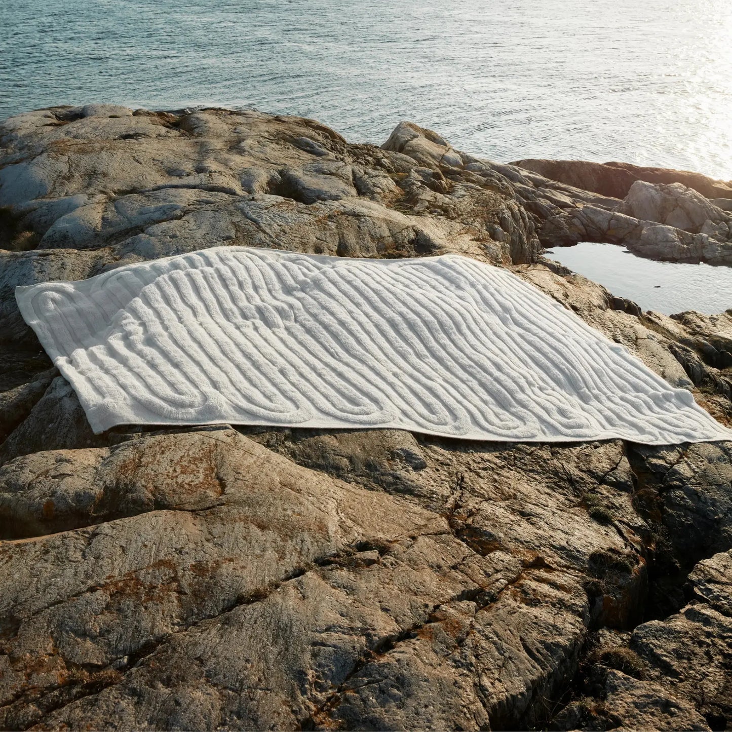 Tinted Objects Riklund Ullmatta 190x290 cm, Off-white