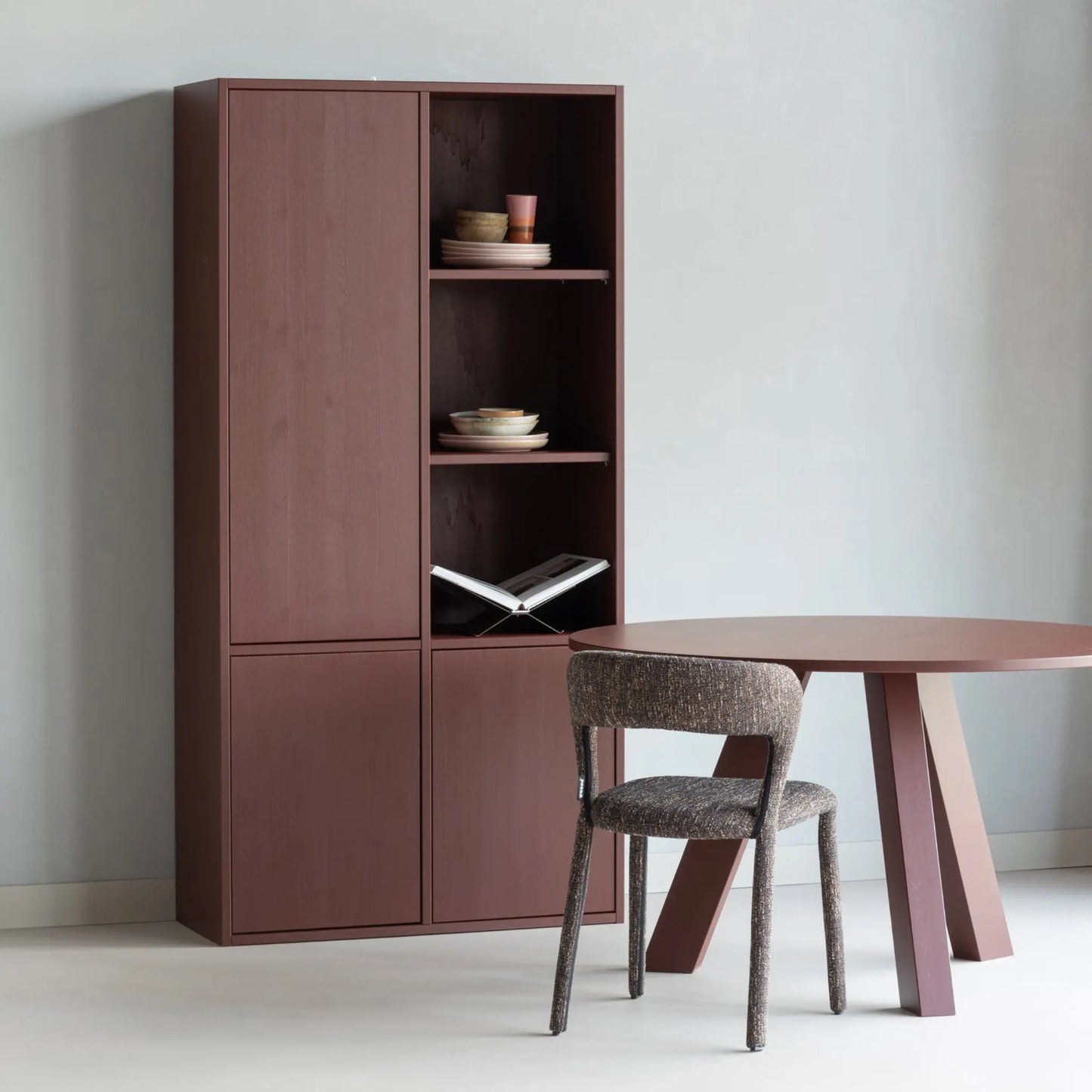 WOOOD Rhonda Matbord Ø129 cm Ek, Burgundy Red