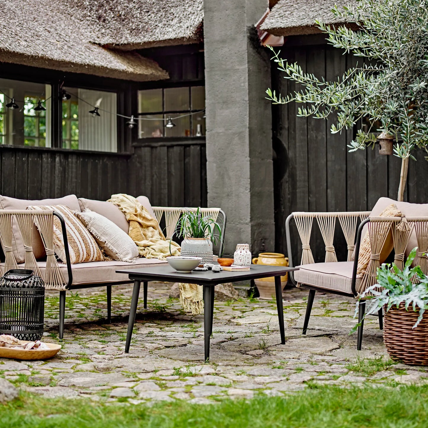 Bloomingville Pavone Soffbord, Svart