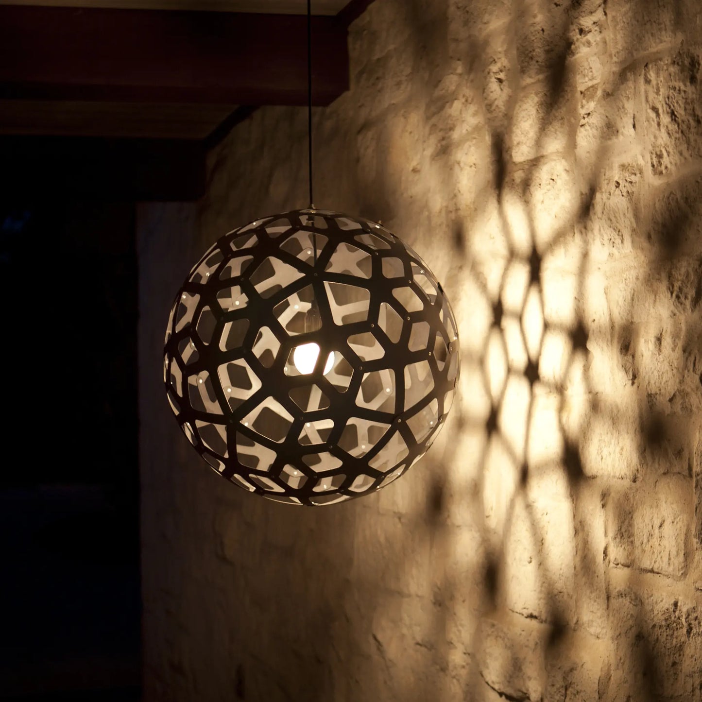 David Trubridge Coral Taklampa 40 cm, Svart