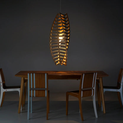 David Trubridge Toru Medium Taklampa 110 cm, Svart