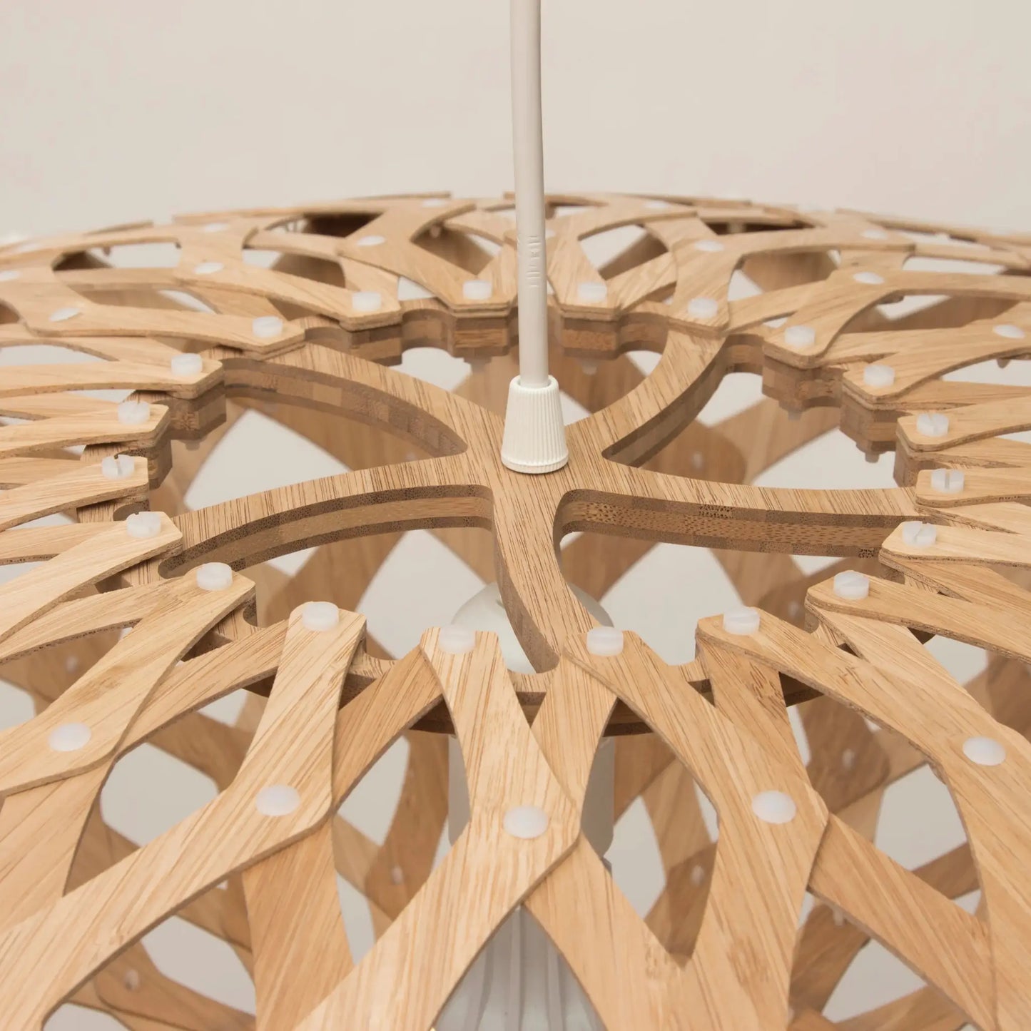 David Trubridge Flax Taklampa 80 cm, Bambu