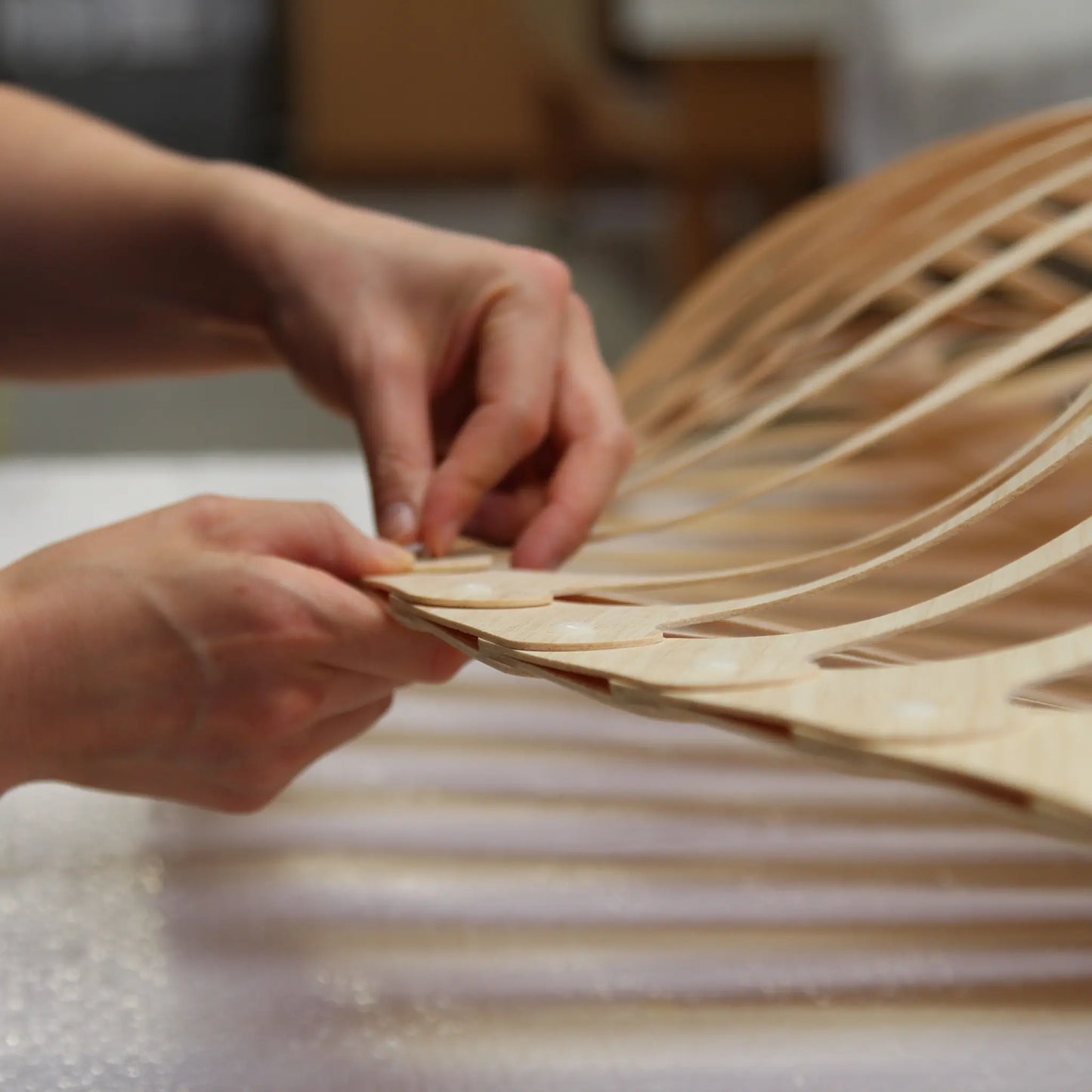 David Trubridge Navicula medium Taklampa 90 cm, Bambu