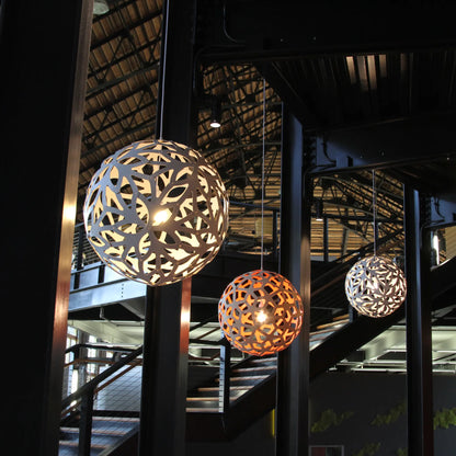 David Trubridge Floral Taklampa 40 cm, Vit