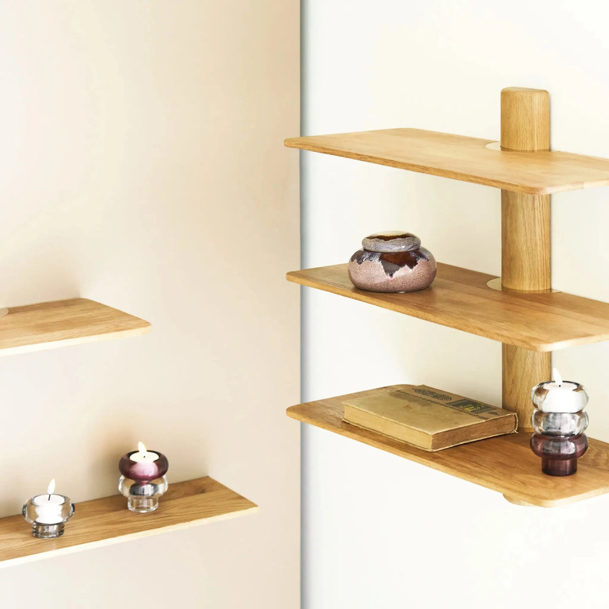 House Nordic Calcata Vägghylla 55x22x55.5 cm, Ek