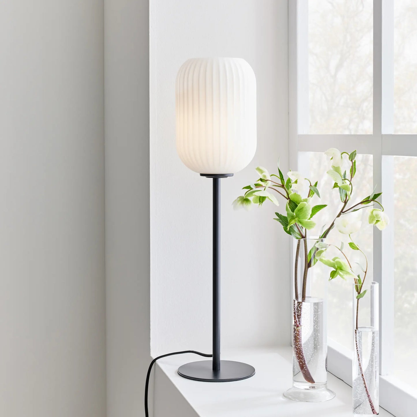 Markslöjd Cava Bordlampa 1 l, Svart/Vit