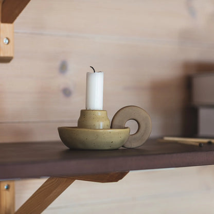 Mogihome, Lottis Ljusstake, Grön