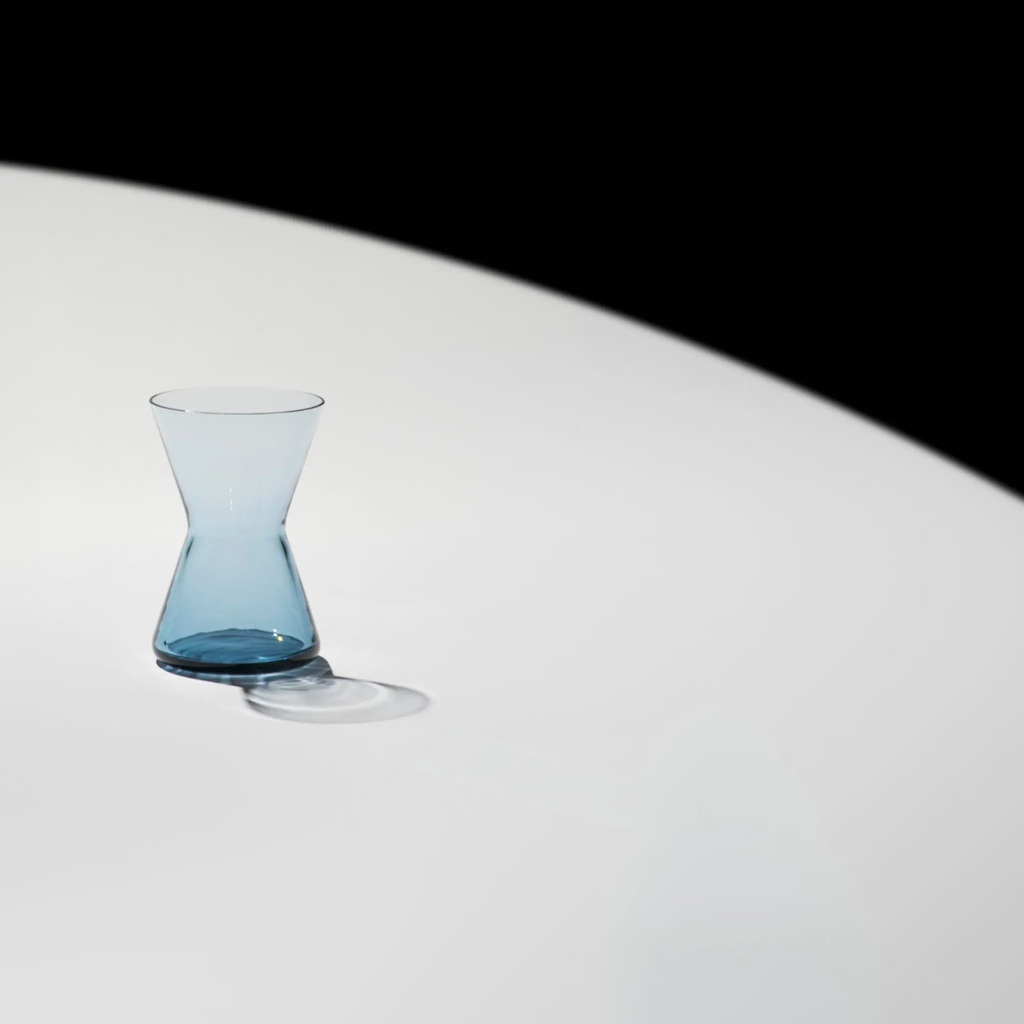 Orrefors, Midsummer Peach-Leaved Bellflower Minivas 8,6 cm, Blå