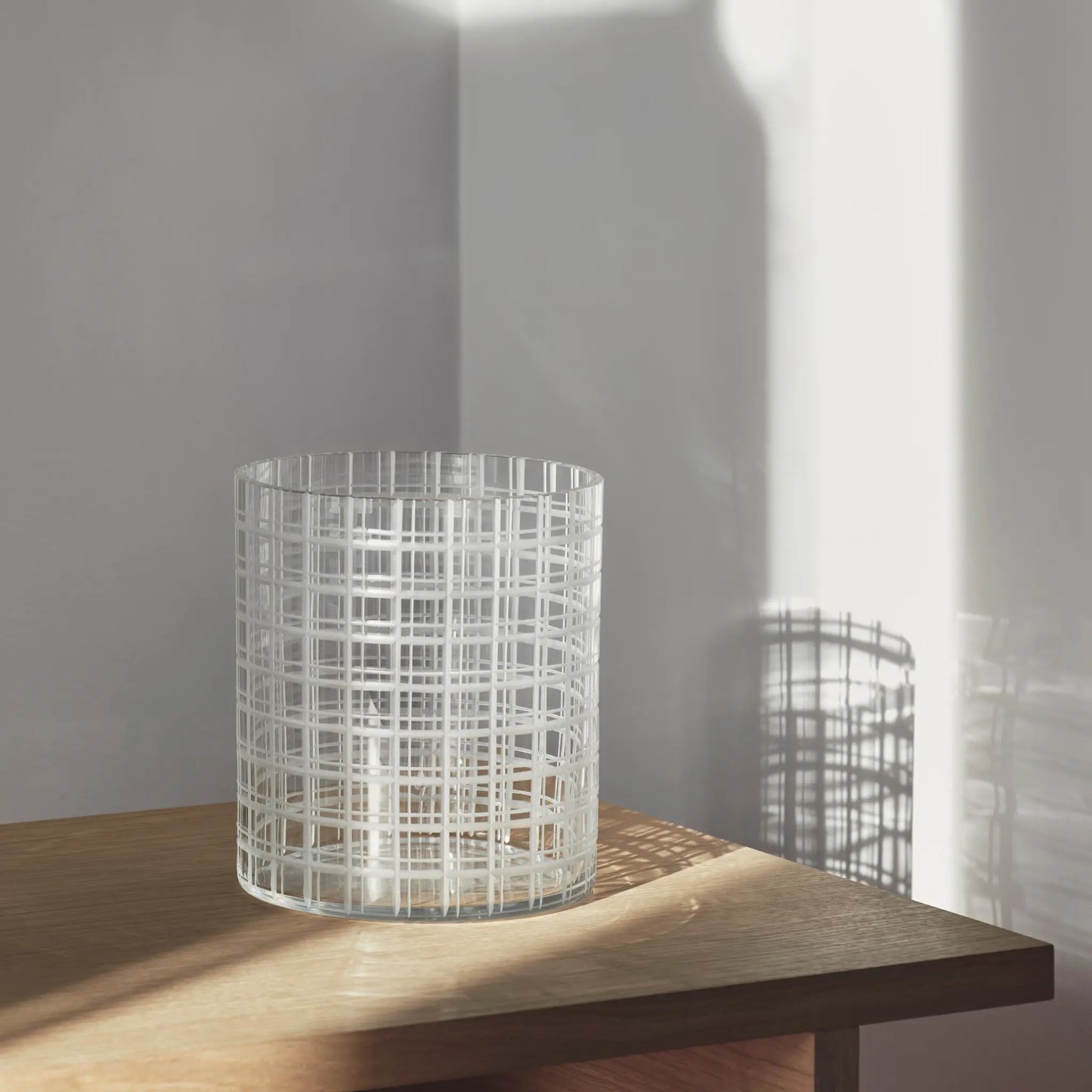 Orrefors, Cut In Number Vas Rutmönster 20 cm, Klar/Vit