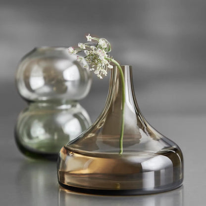 Orrefors, Midsummer Water Avens Minivas 8,2 cm, Brun