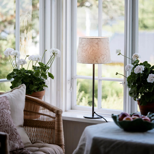 PR Home Base Bordslampa , Acanthus