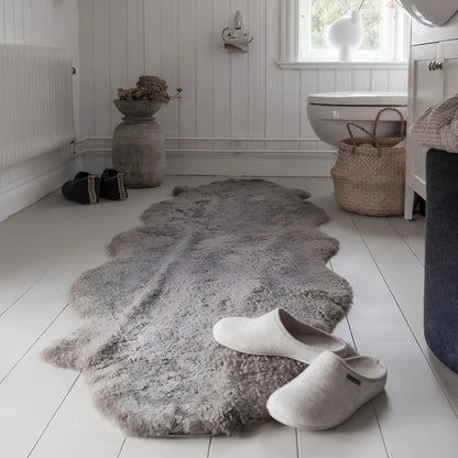 Shepherd of Sweden Ella Korthårigt fårskinn 190x60 cm (2 skinn), Stone