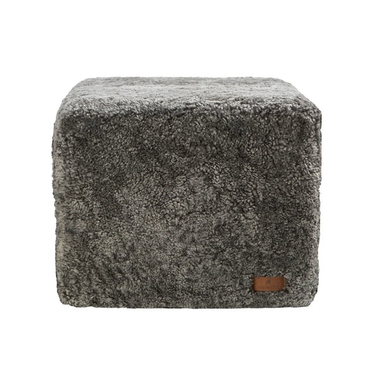 Shepherd of Sweden Emma Fyrkantig Fårskinnspuff 40x40 cm, Grågrafit