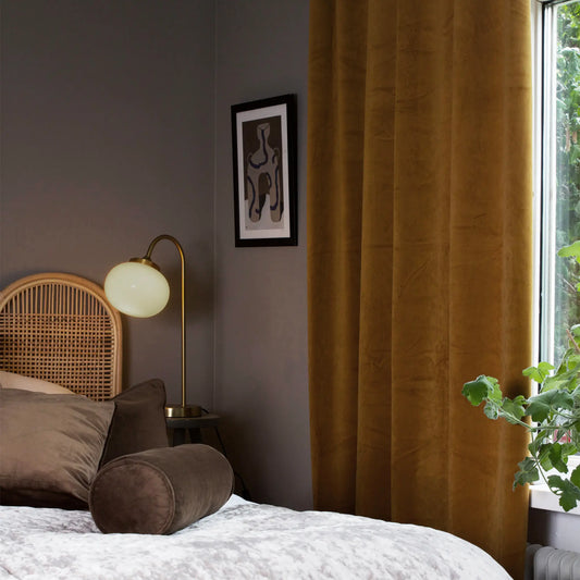 Svanefors Estelle Sammetsgardin 2P 135x280cm, Ockra