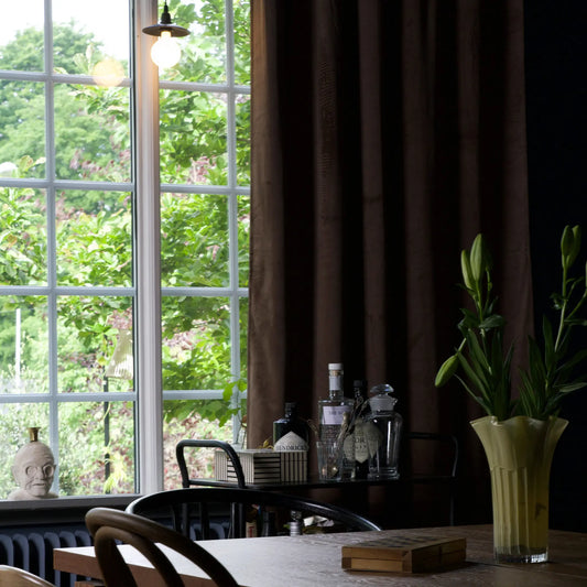 Svanefors Estelle Sammetsgardin 2P 135x280cm, Mocca