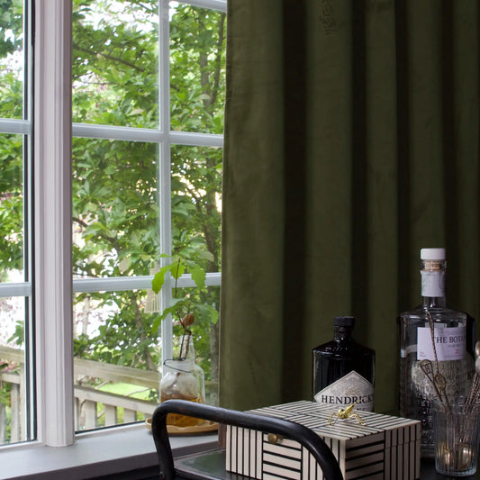 Svanefors Estelle Sammetsgardin 2P 135x280cm, Mossa