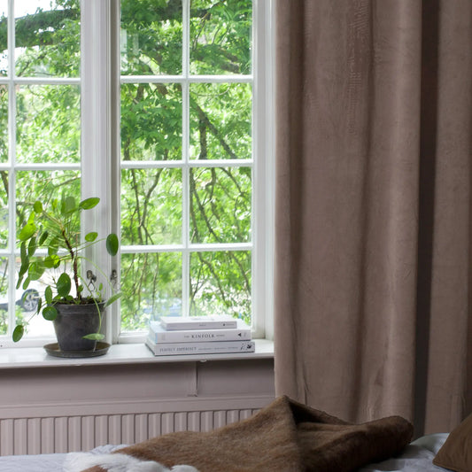 Svanefors Estelle Sammetsgardin 2P 135x280cm, Sand