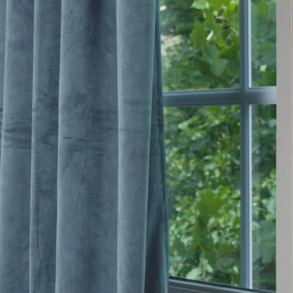 Svanefors Estelle Sammetsgardin 2P 135x280cm, Denim